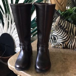 New toddler high brown boots
